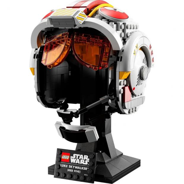 Central Fife Times: LEGO Star Wars Luke Skywalker Red Five Helmet Set (IWOOT)