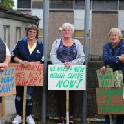 Campaigners at the recent visit of Michael Matheson MSP to the current Lochgelly Health Centre.
