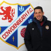 Calum Elliot has left Cowdenbeath to take up the manager's job at League 2 Bonnyrigg Rose.