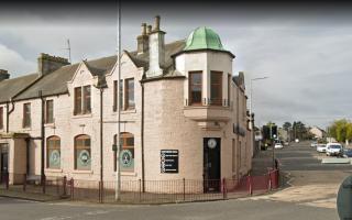 A Cowdenbeath hair and beauty salon has announced that it will be closing its doors at the end of the month.